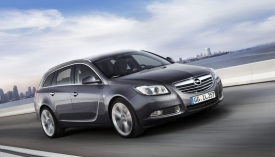 Opel Insignia ve verzi kombi se v Česku začne prodávat na jaře.