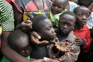 Dětský uprchlický tábor severně od Gomy.