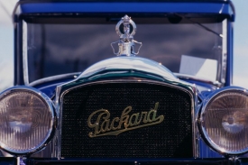 Americká značka Packard by dnes konkurovala jménům jako Rolls-Royce, Bentley nebo Maybach.