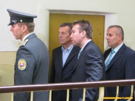 Žigmund Pálffy (druhý zprava) na návštěve Justičního paláce.