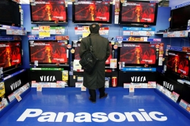 Krize dolehla už i na japonského giganta Panasonic.