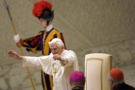 Papež zatím oznámil dvě oficiální cesty - do Izraele a do Afriky.