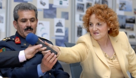 Velitel afgh&aacute;nsk&eacute;ho letectva Davr&aacute;n a ministryně obrany Parkanov&aacute;.