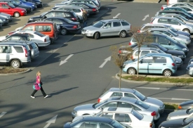 Parkování v Praze bude pro obyvatele výhodnější.
