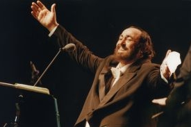 Luciano Pavarotti v roce 2005
