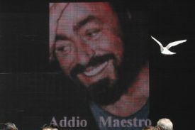 Rozlučení s Lucianem Pavarottim