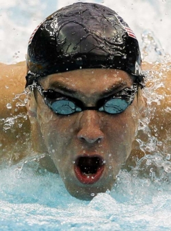 Michael Phelps je hladový po jídle i po medailích.