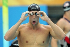 Na olympiádě v Pekingu lámal Phelps rekordy. Teď vede bujarý život.