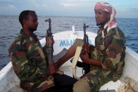 Somálští vojáci v akci proti pirátům.
