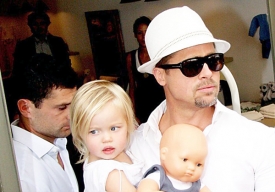 Brad Pitt s dcerkou Shiloh.