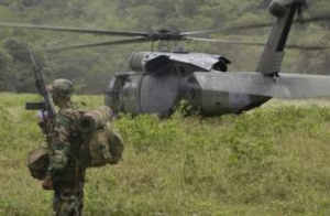 Kolumbijská armáda na operaci v džungli.