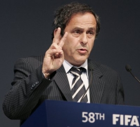 Šéf UEFA a francouzská fotbalová legenda Michel Platini