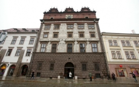 Historická budova plzeňské radnice.
