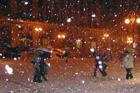 V Jablonci nad Nisou začal 21. listopadu v podvečer padat sníh.