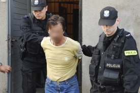 Polák obviněný ze znásilňování svojí dcery.