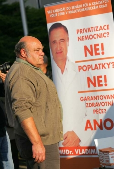 ČSSD vyhrála podzimní volby díky kritice vládnoucí ODS.