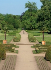Mal&eacute; Versailles.