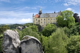 Hrub&aacute; sk&aacute;la.