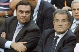 Italský premiér Prodi (vpravo) a exministr spravedlnosti Mastella.