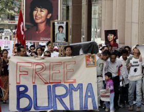 Demonstranti za osvobození Barmy v Austrálii