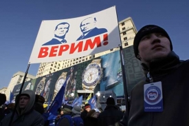 Věříme vám. Prokremelská demonstrace 31. ledna 09 v Moskvě.