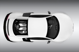 Motor uprostřed a pohon všech kol jsou základem supersportu od Audi.