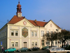 Radnice v Brandýse nad Labem chce prodat většinu bytů.