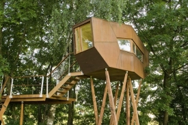 Dům na stromě od architektonického studia Bauraum.