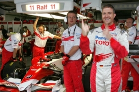 Ralf Schumacher (vpravo).