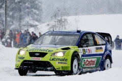 Vítěz závodu Mikko Hirvonen z Finska na norském rallye v Elverumu.