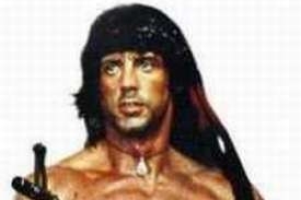 Rambo, filmov&yacute; hrdina, z propagačn&iacute;ch materi&aacute;lů.