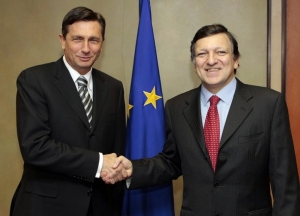 Slovinci předsedali EU jako první z nováčků. Pahor s Barrosem.