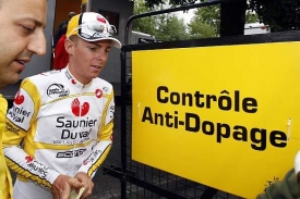 Italský cyklista Ricco byl během Tour pozitivně testován na EPO.