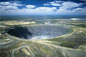 Rio Tinto těží vedle železa či bauxitu také měď (důl v Jižní Africe)