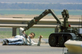 Roboti slouží také izraelské armádě v boji s teroristy.