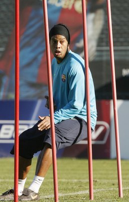 Ronaldinho při tréninku Barcelony.