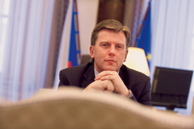 Předseda sněmovny Miloslav Vlček.