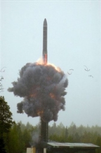 Odpálení nové ruské strategické rakety RS-24.