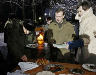 Medvěděv pozval Castra seniora v Zavidovu na mrazivý piknik.