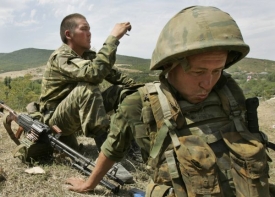 Ruští vojáci na severu Gruzie.