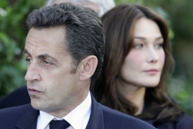 Žádnou reklamu veřejnoprávní televizi, postrašil i potěšil Sarkozy.