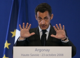 Sarkozy by si přál, aby se země eurozóny scházely častěji.