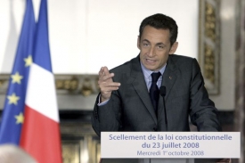 Schůzku svolal úřad prezidenta Sarkozyho na sobotu.