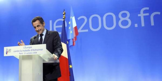 Sarkozy se zdráhá pustit otěže nynější moci Francie v EU z ruky.