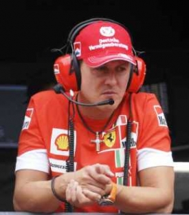 Michael Schumacher je stále ve službách Ferrari.