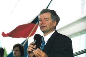 Miroslav Sl&aacute;dek