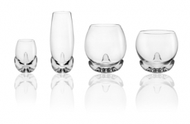 Buclaté dvoudílné skleničky od architekta Jana Kaplického