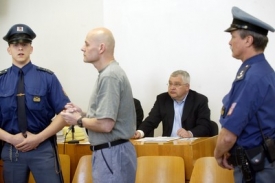 Petr Šmiřák před soudem.