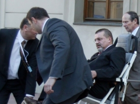 Poslanec Evžen Snítilý při první volbě prezidenta zkolaboval.