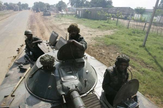 Srílanská armáda opouští dobyté město Kilinočči.